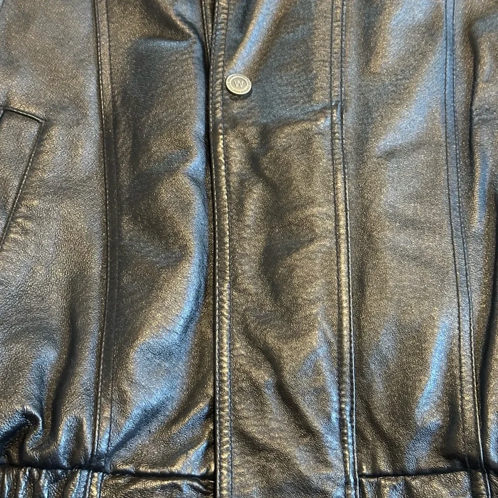Wilsons Leather Black Bomber Jacket Men's
Medium Thinsulate Insulation RN 69426 - Picture 8 of 15